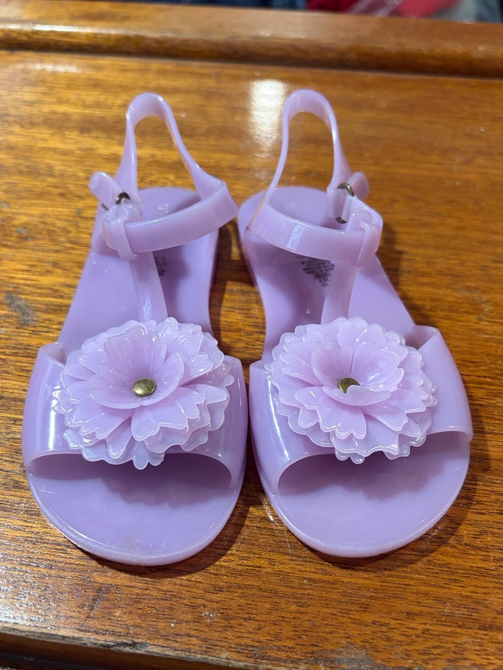 Kids old navy sandals size 10